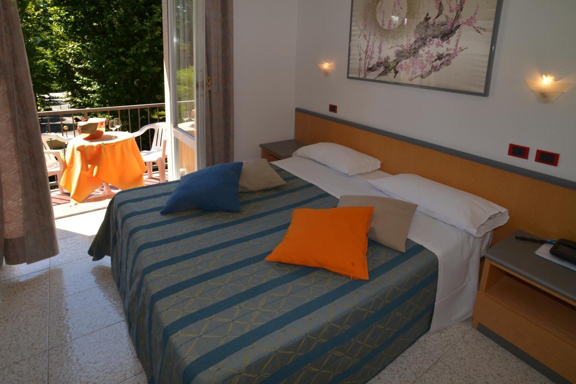 Hotel Salus Sant'Andrea Bagni Ngoại thất bức ảnh