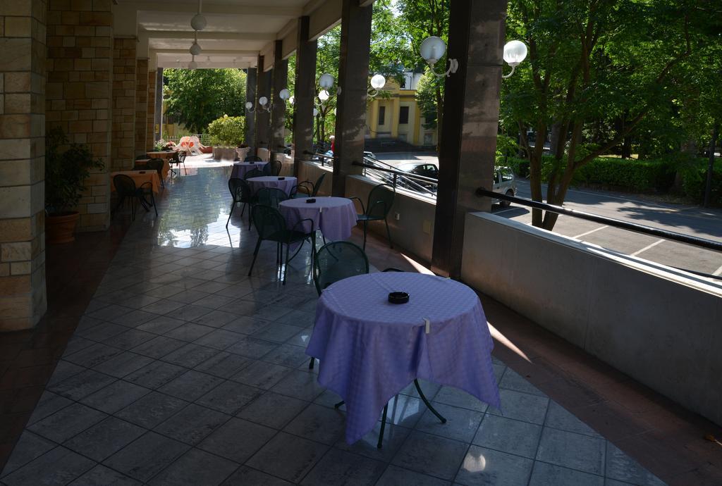 Hotel Salus Sant'Andrea Bagni Ngoại thất bức ảnh