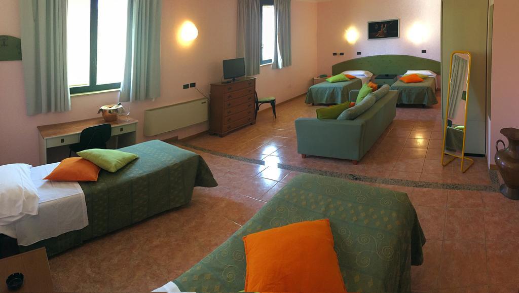Hotel Salus Sant'Andrea Bagni Ngoại thất bức ảnh