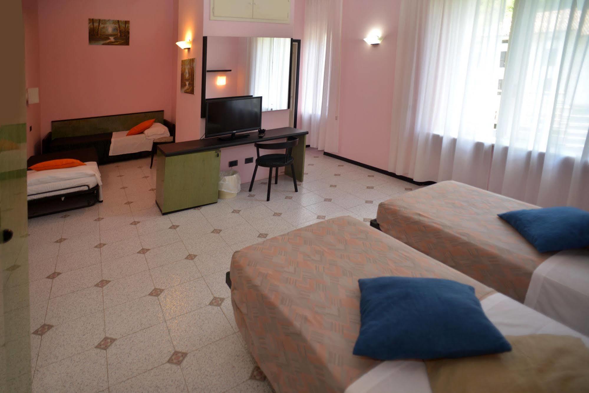 Hotel Salus Sant'Andrea Bagni Ngoại thất bức ảnh