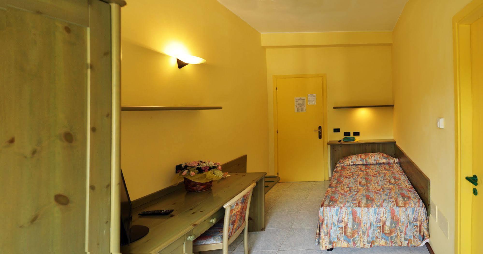 Hotel Salus Sant'Andrea Bagni Ngoại thất bức ảnh