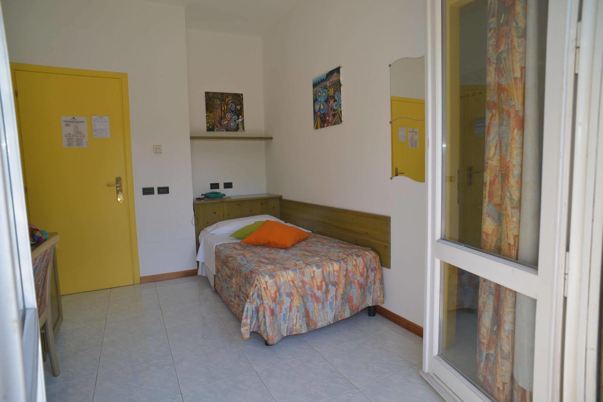 Hotel Salus Sant'Andrea Bagni Ngoại thất bức ảnh