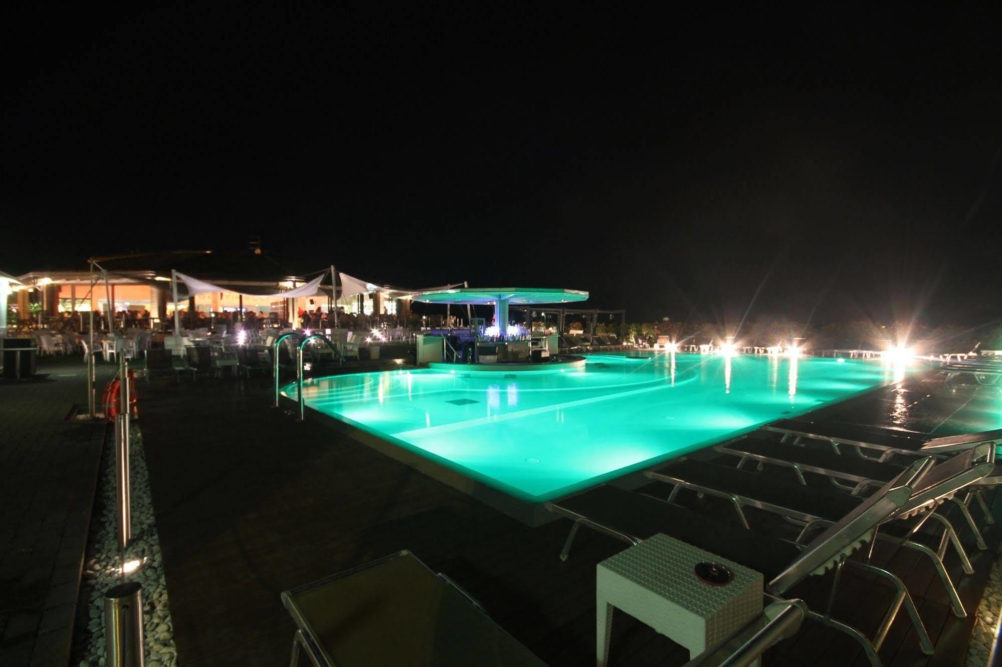 Hotel Salus Sant'Andrea Bagni Ngoại thất bức ảnh