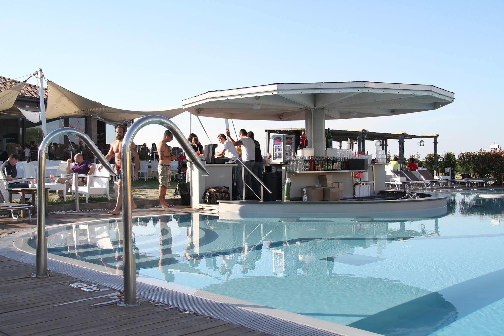 Hotel Salus Sant'Andrea Bagni Ngoại thất bức ảnh